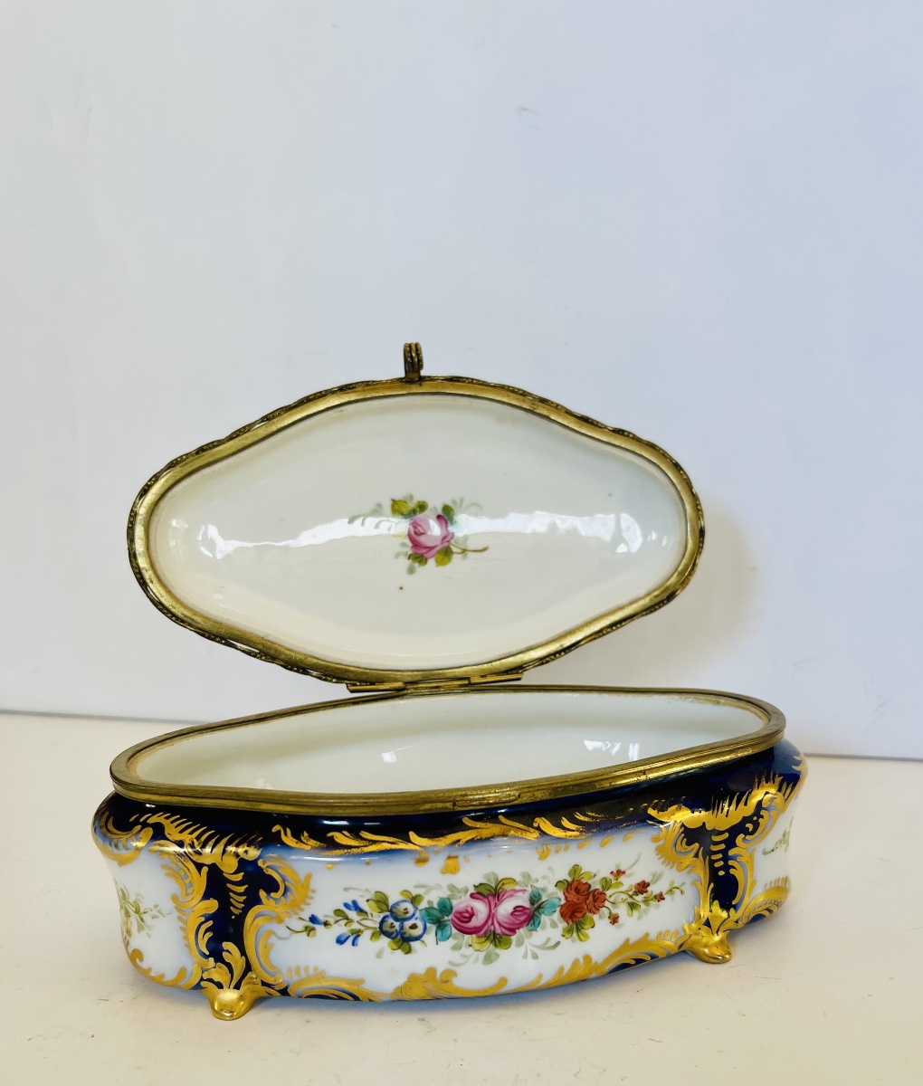 Coffret en porcelaine et bronze -photo-3